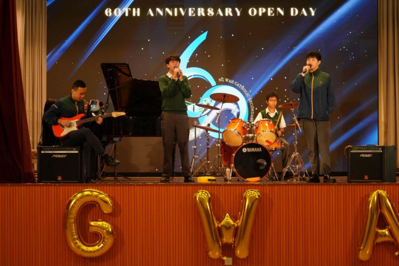  校慶表演